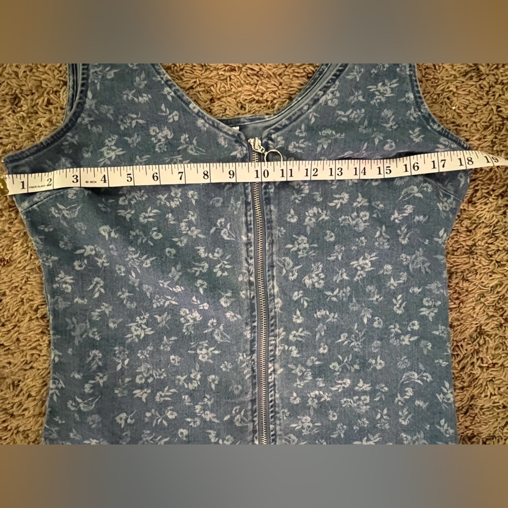 No Boundaries | NWoT denim floral vest dress, size lg (juniors). Full front zip - Picture 3 of 9